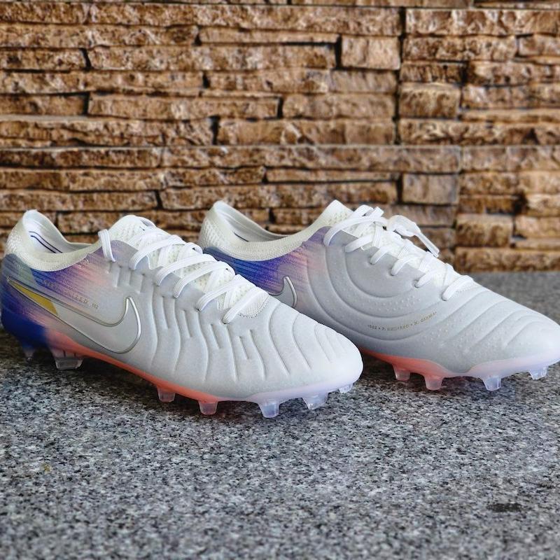 کفش فوتبال تمپو لجند 10 Nike Tiempo Legend