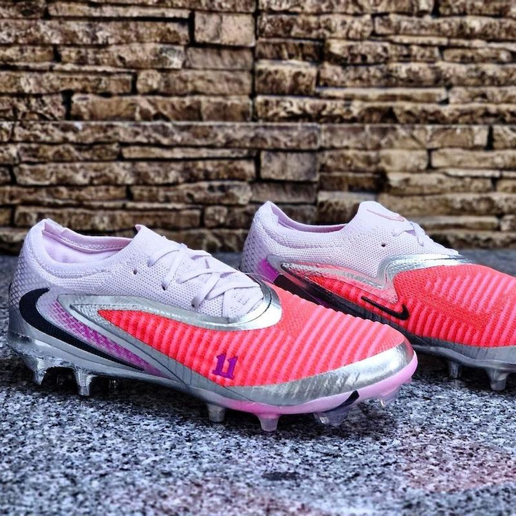 کفش فوتبال نایک فانتوم جی ایکس Nike Phantom GX 3