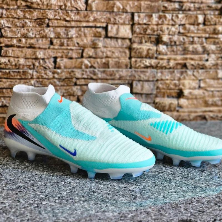 کفش فوتبال نایک فانتوم جی ایکس Nike Phantom GX 3