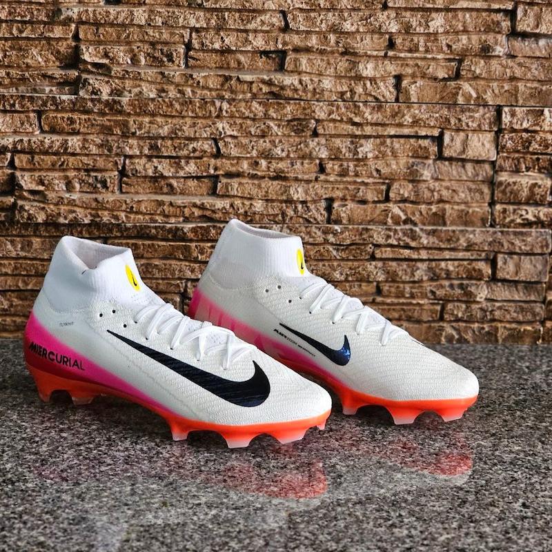 کفش فوتبال نایک مرکوریال ایرزوم ویپورNike Mercurial Airzoom Vapor 16