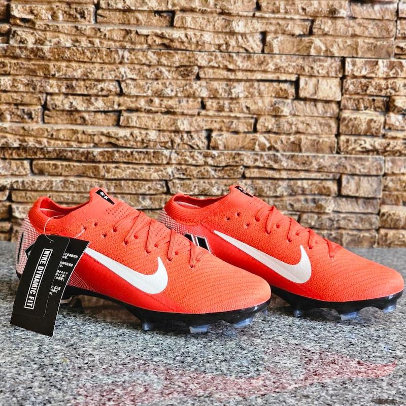 کفش فوتبال نایک مرکوریال ایرزوم ویپورNike Mercurial Airzoom Vapor 16