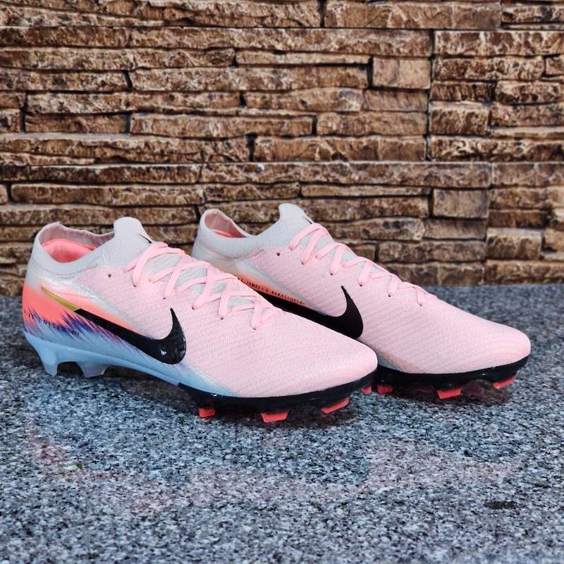 کفش فوتبال نایک مرکوریال ایرزوم ویپورNike Mercurial Airzoom Vapor 16