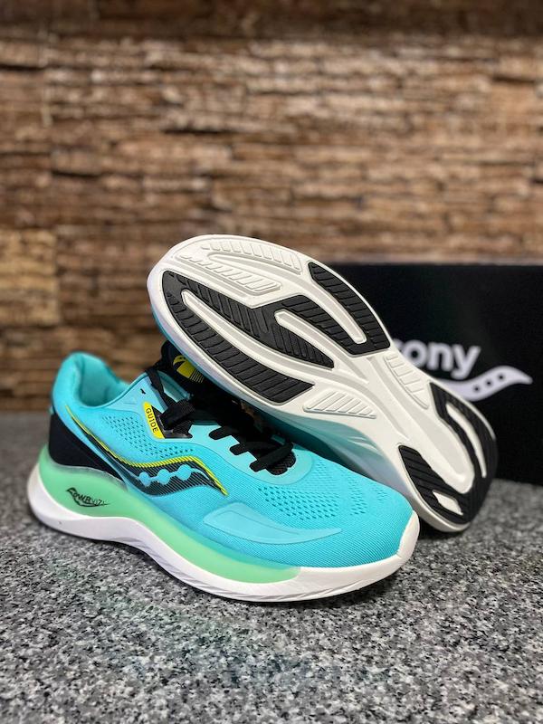 کتونی ساکونی Saucony Triumph 19