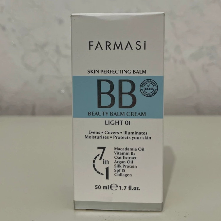 کرم پودر بی بی فارماسی شماره01 رنگ Lightحجم50 میل اصلی