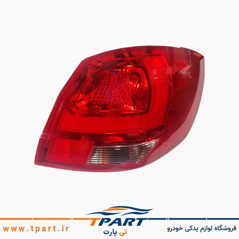 چراغ عقب روی بدنه کوییک سمت شاگرد فن آوران