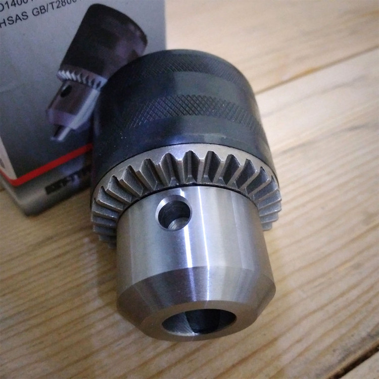 سه نظام دریل ای تی سی مدل 1.5-13mm سایز 13میلیمتر به همراه آچار سه نظام توس