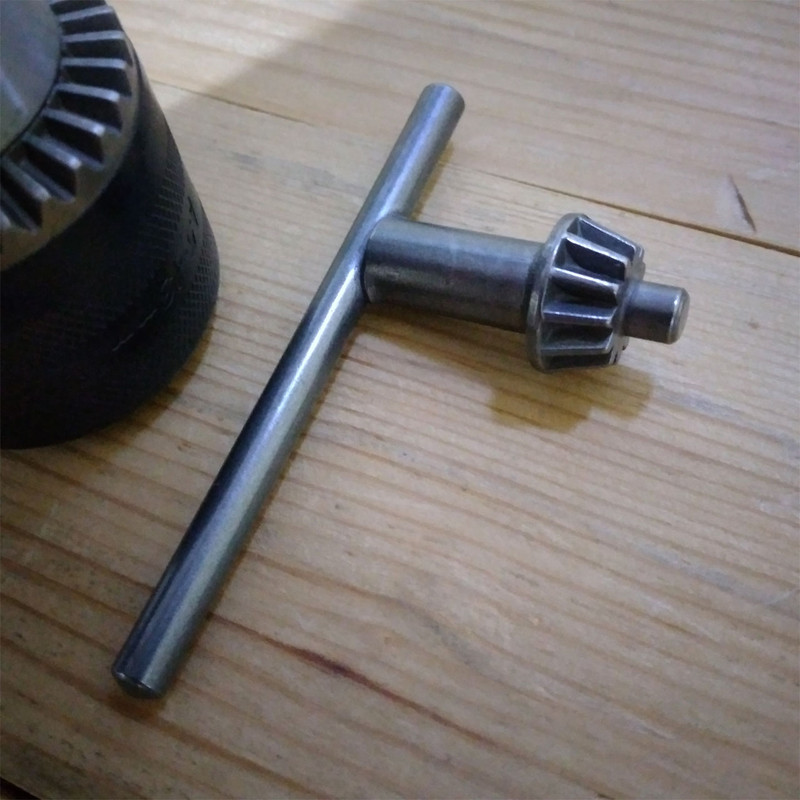 سه نظام دریل ای تی سی مدل 1.5-13mm سایز 13میلیمتر به همراه آچار سه نظام توس