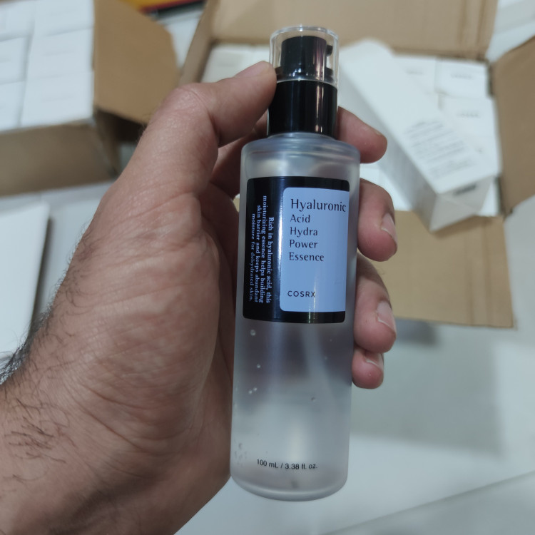 سرم اسنس هیالورونیک اسید کوزارکس جعبه پروانه ای جدید کره ای آبرسان قوی حجم 100ml