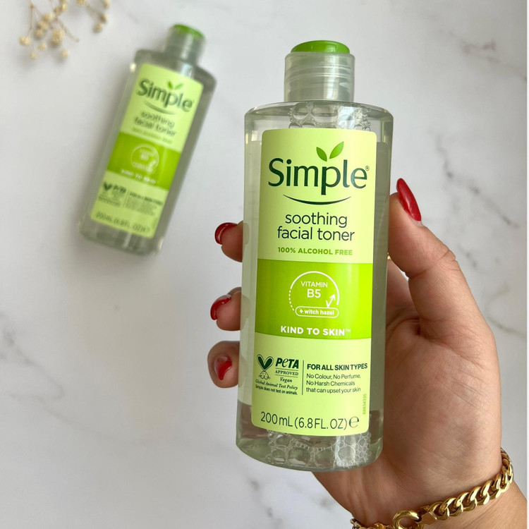 تونر آرامش بخش صورت سیمپل Soothing Facial Toner مناسب انواع پوست