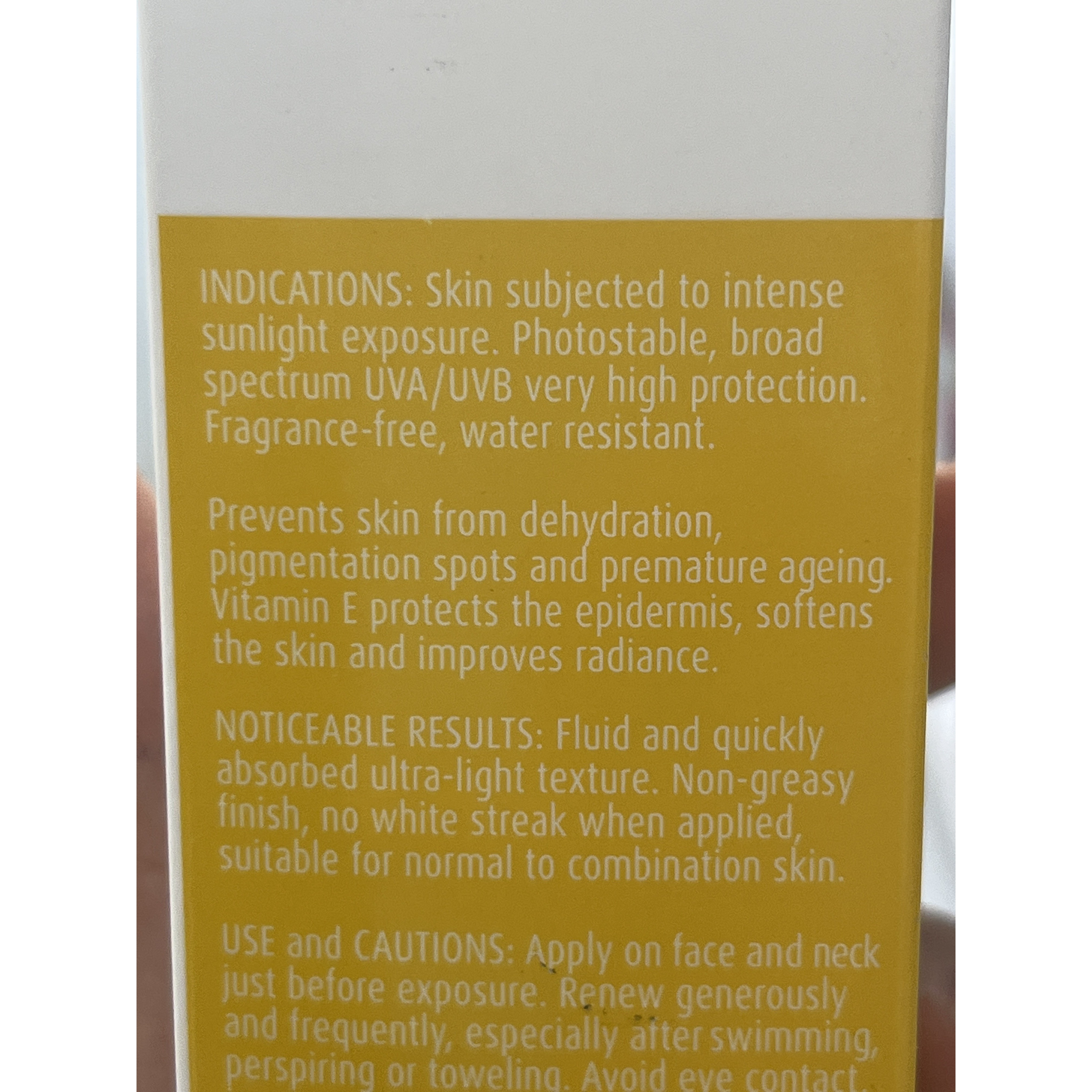کرم ضدآفتاب بی رنگ SPF50 ساسکین 50 میل
