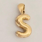 آویز طلا 18عیار حرف Sهلیومی 0.640گرم