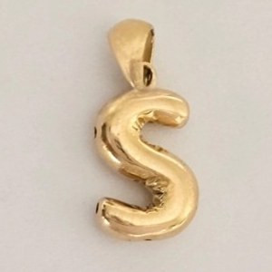آویز طلا 18عیار حرف Sهلیومی 0.640گرم