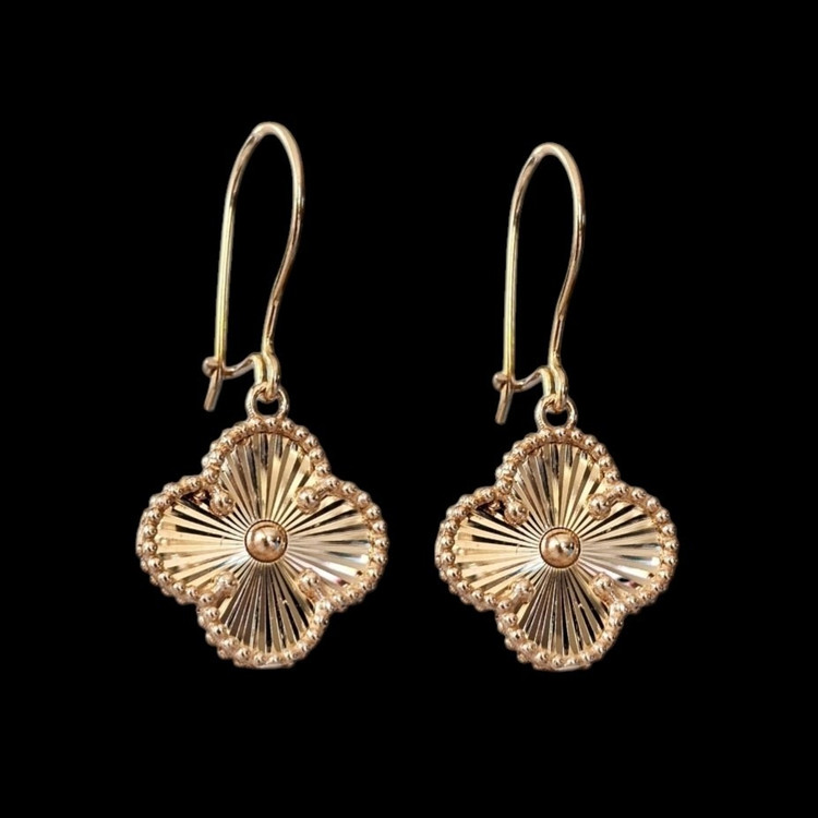 گوشواره طلا 18عیار ونکلیف شارپ 2.260گرم