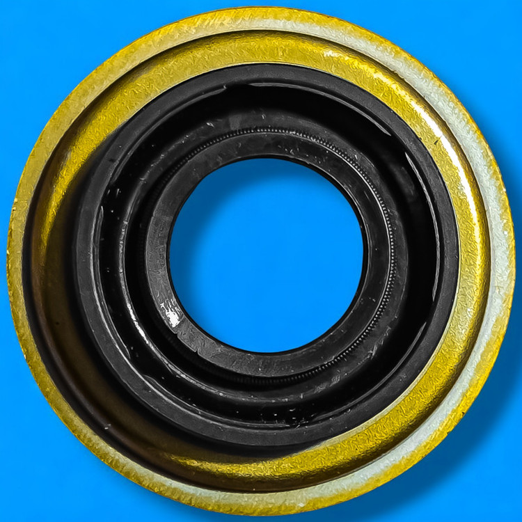 کاسه نمد ماهک گیربکس خودرو فورس مدل لبه دار مناسب برای وانت آریسان ۲ و سمند سورن پلاس